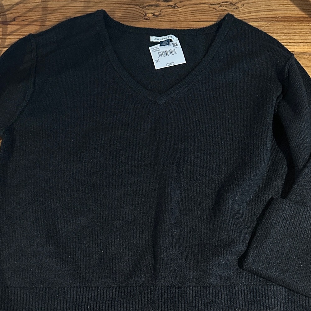 American Eagle outfitters Women’s  dark blue V-Neck Sweater